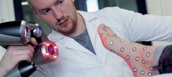 明智的選擇 3D打印時(shí)裝技術(shù)已不遠(yuǎn) 拉夫堡大學(xué)正準(zhǔn)備開發(fā)
3D打印時(shí)裝,3d打印時(shí)裝越來越靠譜了,3d打印時(shí)裝秀,青島3d打印公司,青島3d打印廠家,青島3d打印企業(yè),青島3d打印店