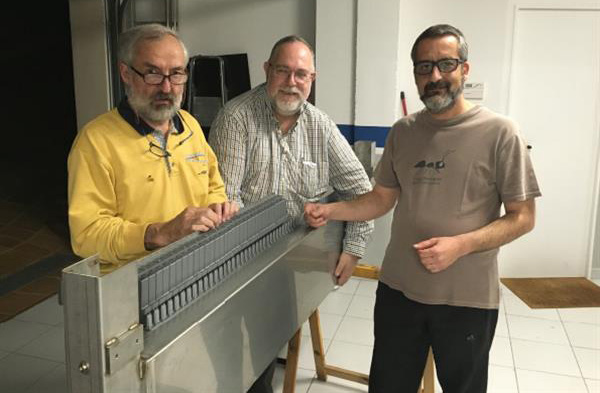 新科技人為創(chuàng)造奇景 3D打印水簾讓人嘆為觀止
3D打印水簾,創(chuàng)客,創(chuàng)客聯(lián)盟,3d打印機,3d打印材料,3d打印技術,3d打印模型