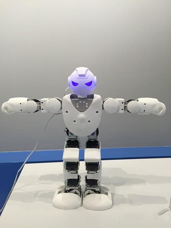 從3d打印市場發(fā)展前景看全國大學(xué)生機器人大賽首次引入3D打印