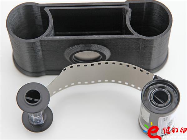 不到4小時(shí)專屬定制屬于你的3D打印針孔相機(jī)_3D打印服務(wù)平臺(tái)