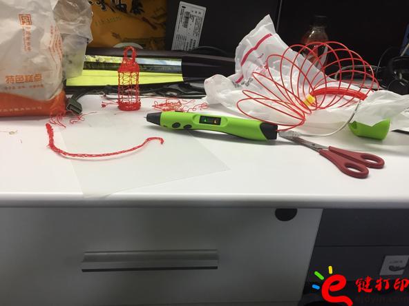 [內(nèi)附美圖]第一次3D打印筆DIY作品之毛氈鳥巢