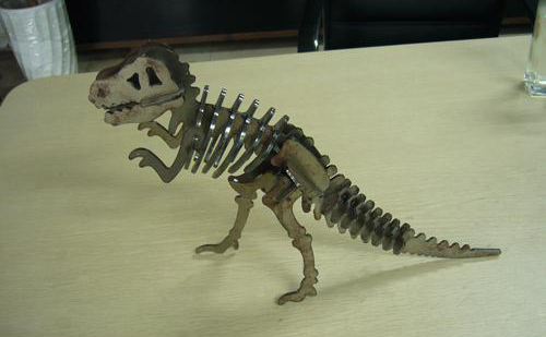 線切割機(jī)床加工時(shí)的切割路線設(shè)計(jì)原則