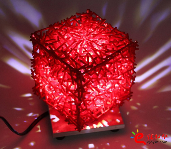 方形創(chuàng)意臺燈藝術燈1