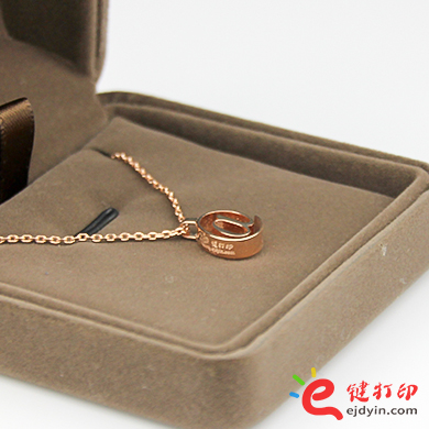 @愛(ài)的鏈接項(xiàng)鏈